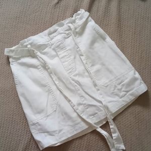 American Eagle White Cotton Skirt / Size Medium